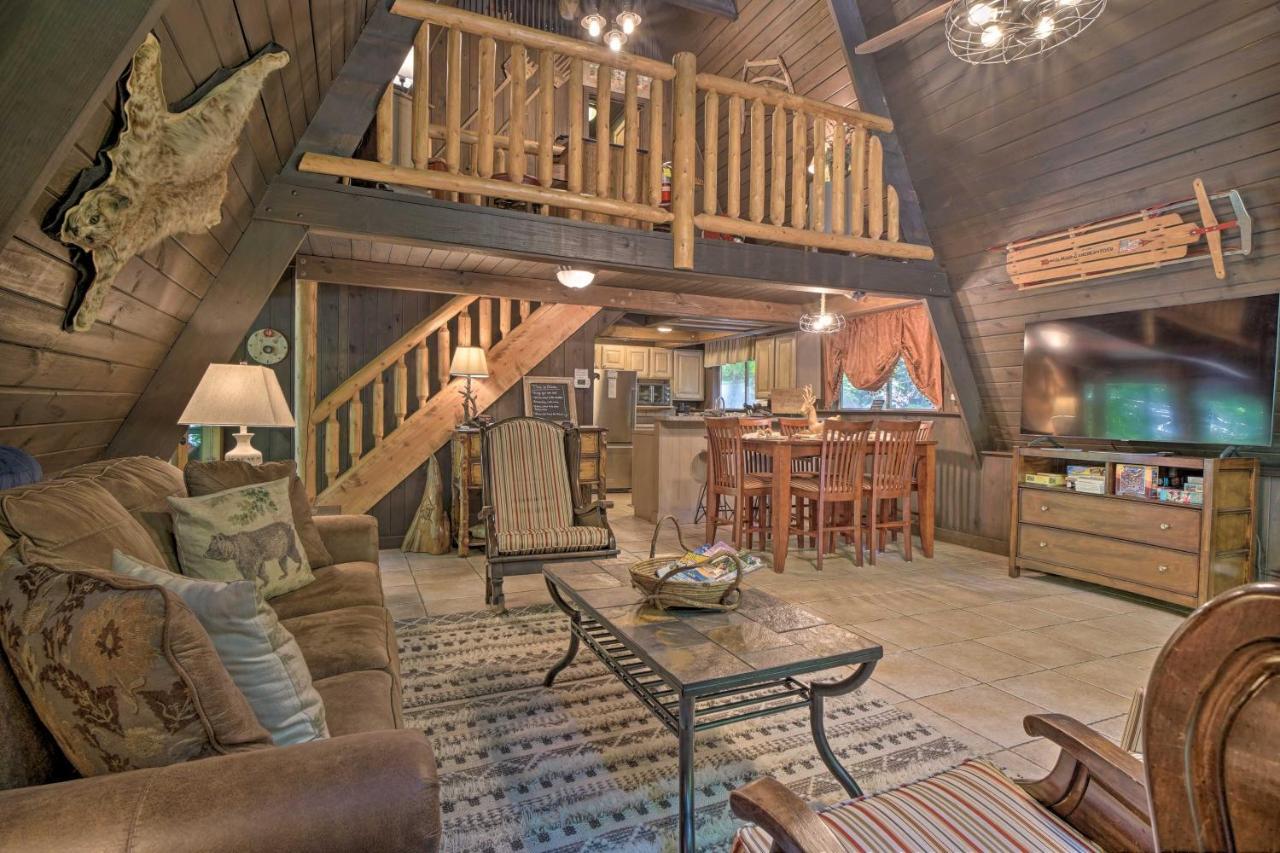 Snuggle Inn In The Heart Of Chalet Village! ガトリンバーグ エクステリア 写真