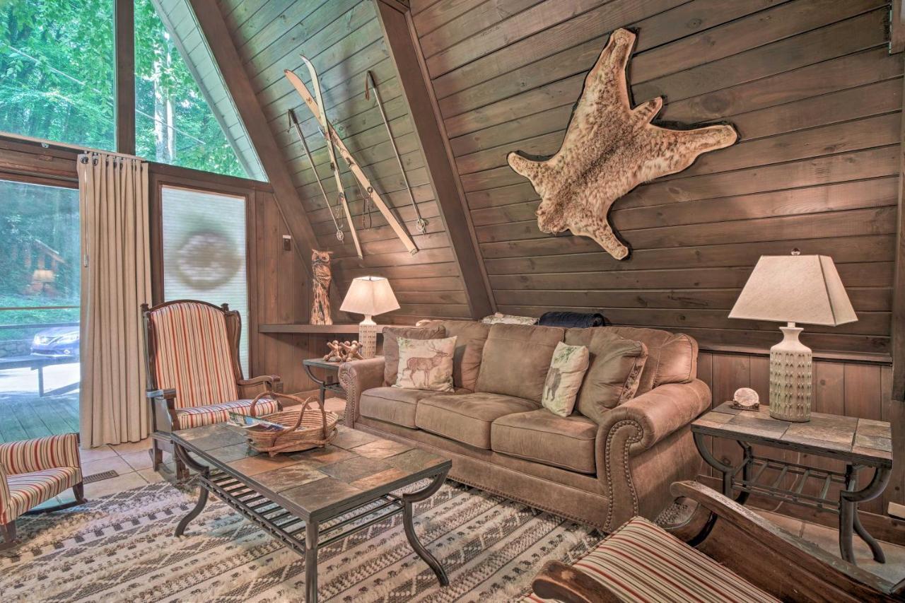 Snuggle Inn In The Heart Of Chalet Village! ガトリンバーグ エクステリア 写真